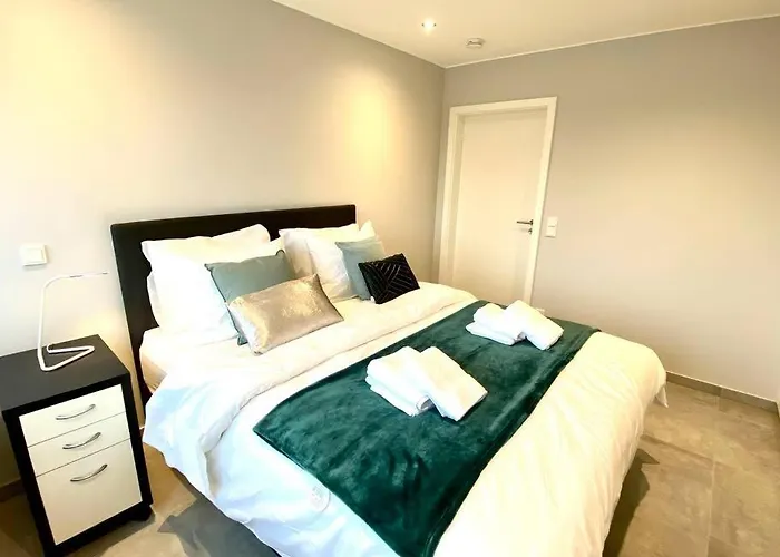 Two Bedrooms In Limpertsberg With Free Parking